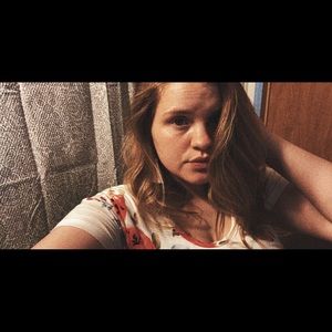 Meet your Posher, Brooke